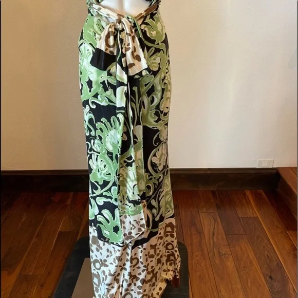 Emilio Pucci Black and Green Floral Wedding Dress - Picture 13 of 15